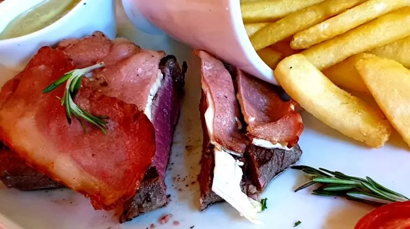 Restaurant image