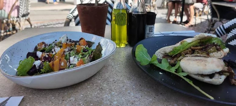 Restaurant image