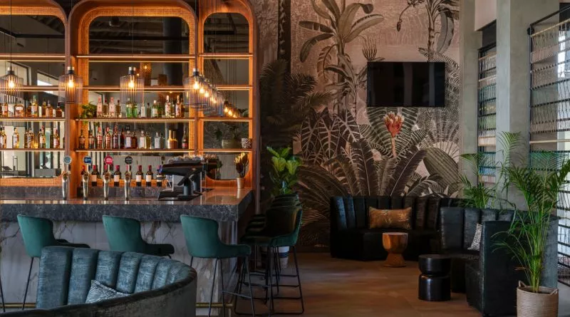Restaurant image