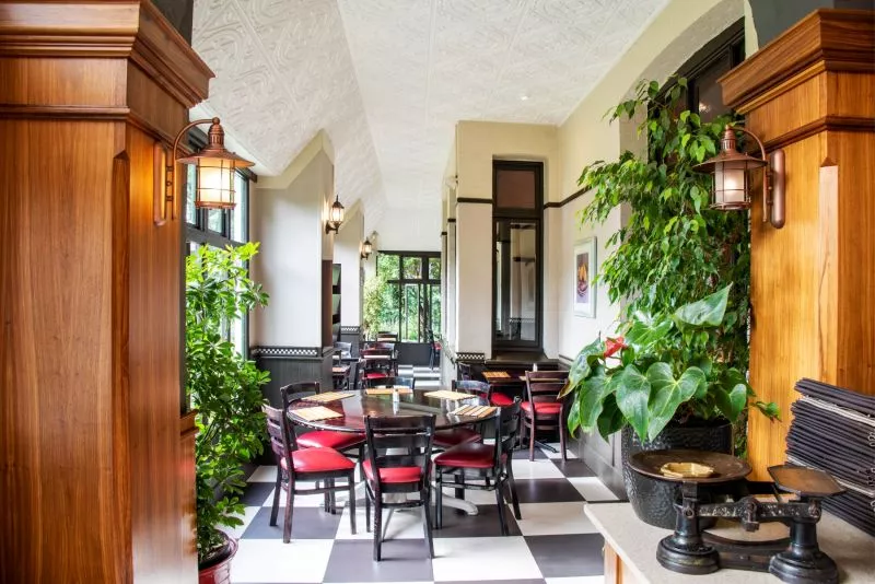 Restaurant image