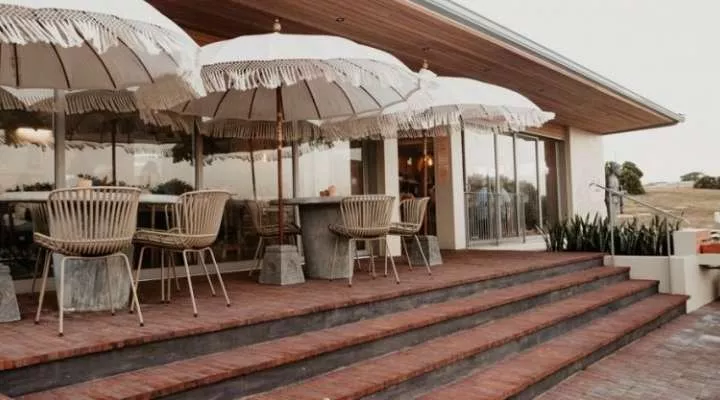 Restaurant image