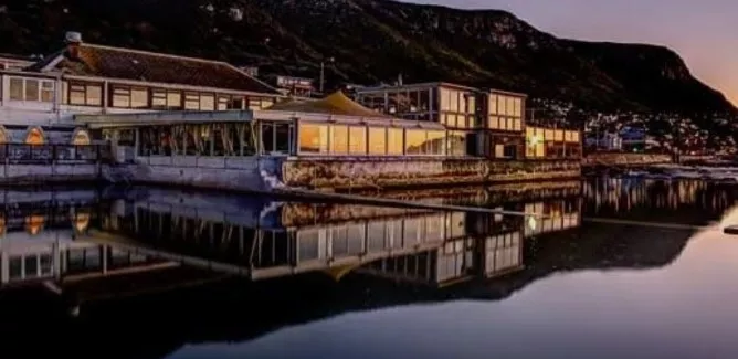 Restaurant image