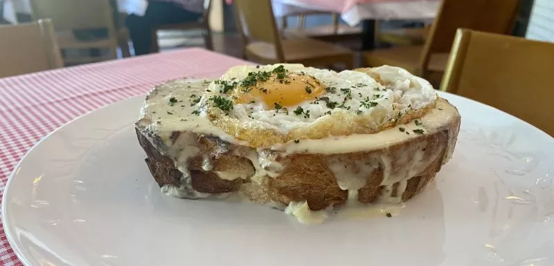 Restaurant image