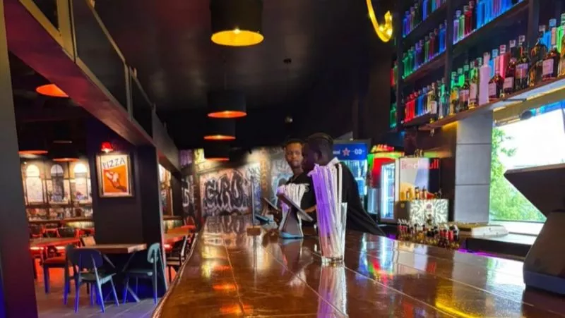 Restaurant image