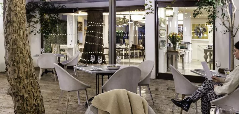 Restaurant image