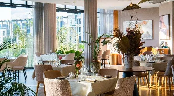 Restaurant image