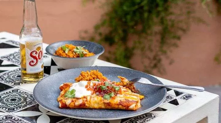 Restaurant image
