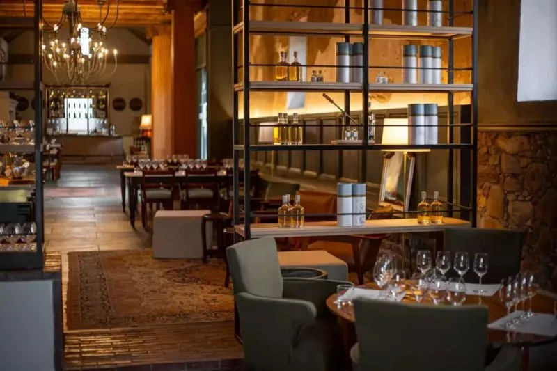 Restaurant image