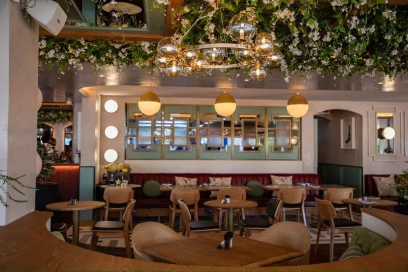 Restaurant image