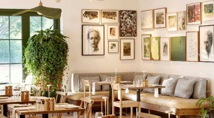 Restaurant image