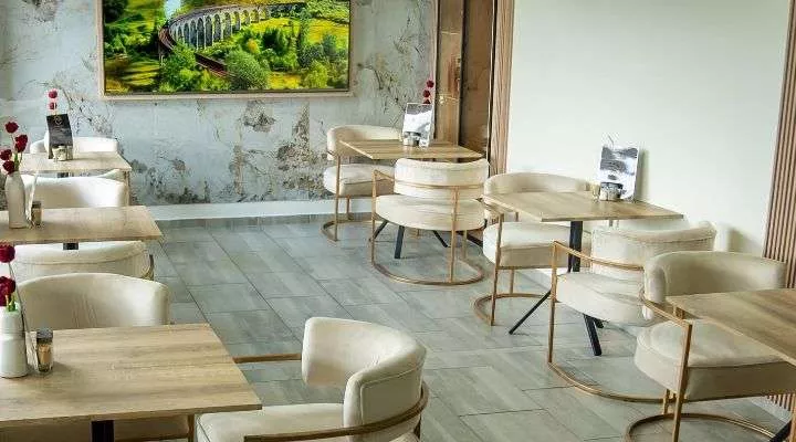 Restaurant image