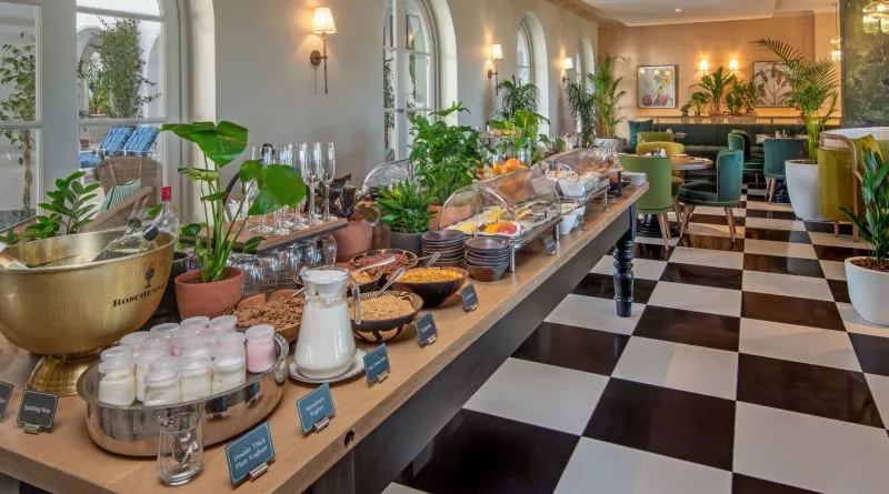 Restaurant image