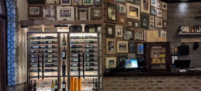 Restaurant image
