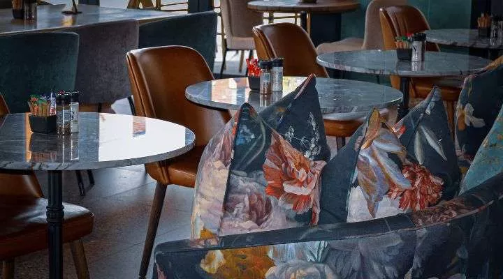 Restaurant image