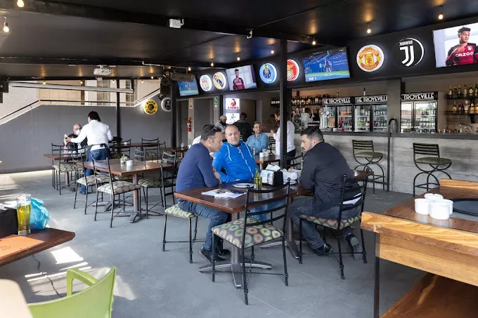 Restaurant image