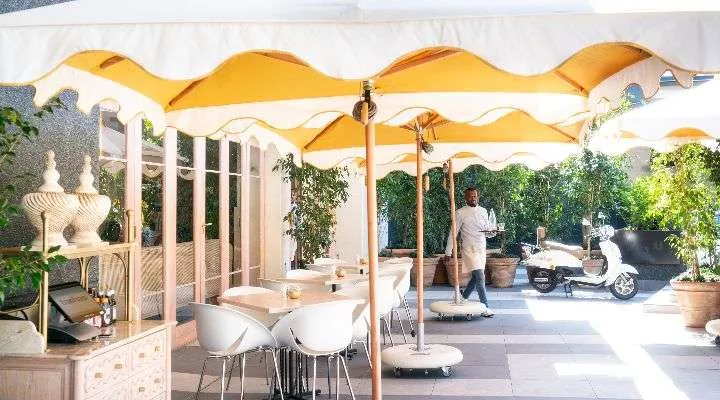 Restaurant image
