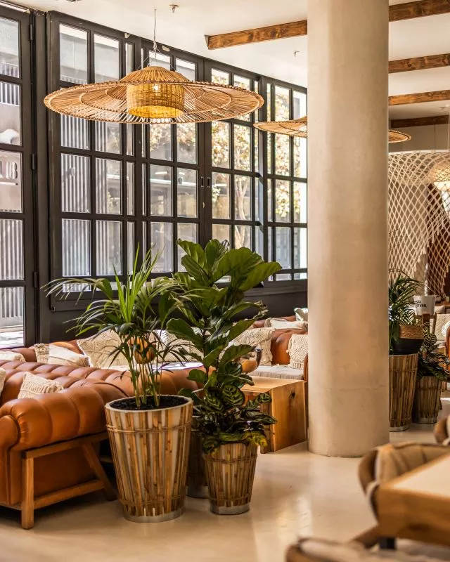 Restaurant image