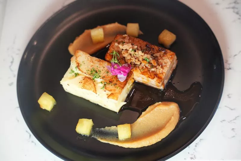 Restaurant image