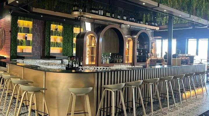 Restaurant image