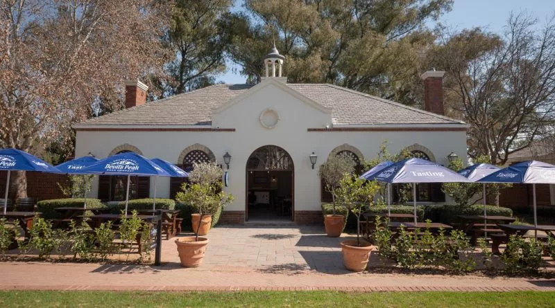 Restaurant image