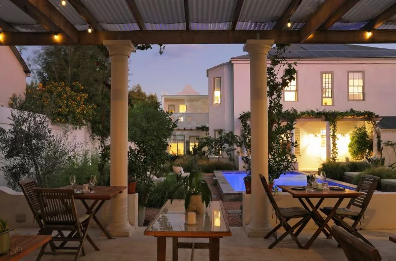 Restaurant image
