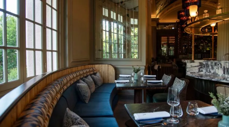 Restaurant image