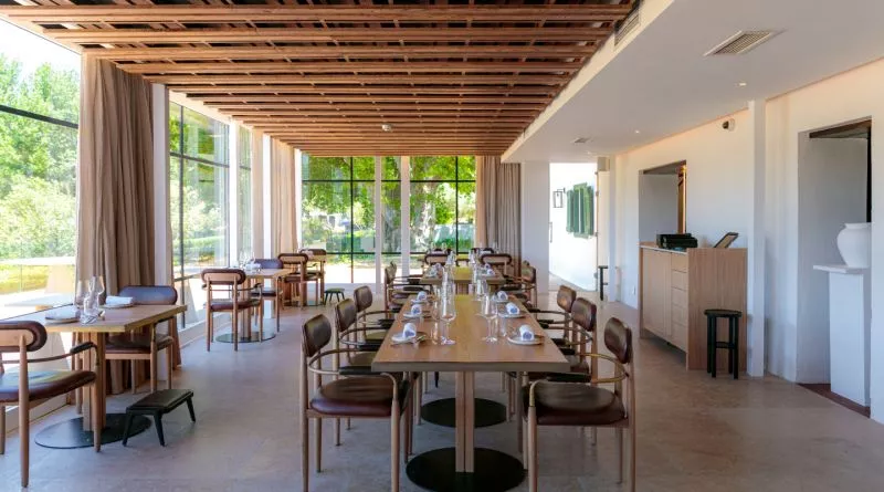 Restaurant image