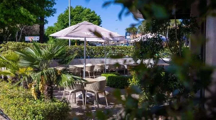 Restaurant image