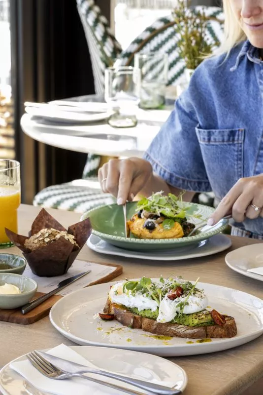 Restaurant image