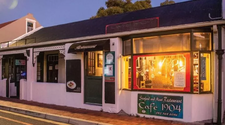 Restaurant image