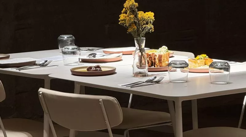 Restaurant image