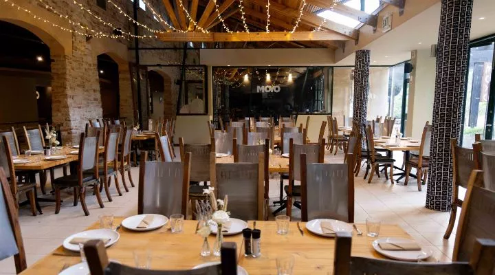 Restaurant image