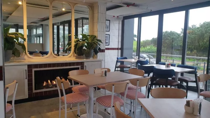 Restaurant image