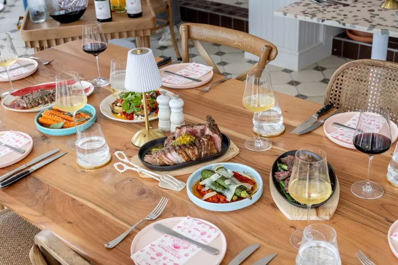 Restaurant image