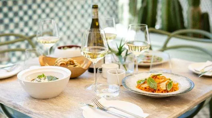Restaurant image