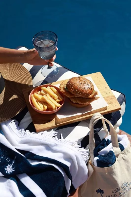 Restaurant image