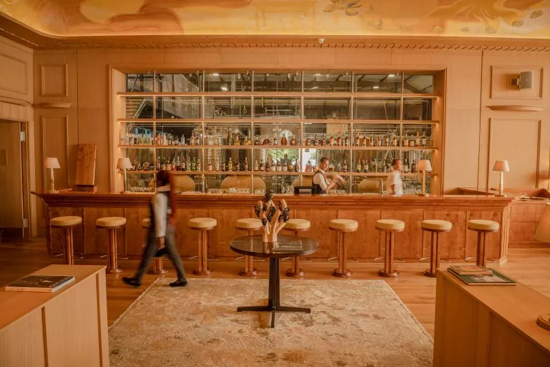 Restaurant image