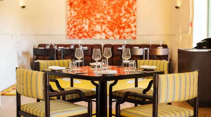 Restaurant image