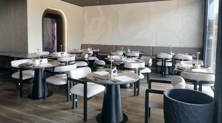 Restaurant image