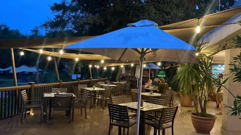 Restaurant image