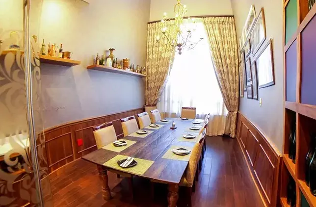 Restaurant image