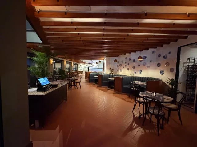 Restaurant image