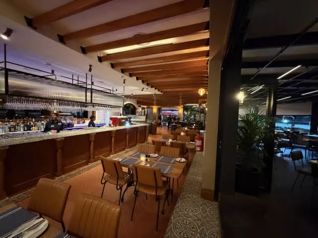 Restaurant image