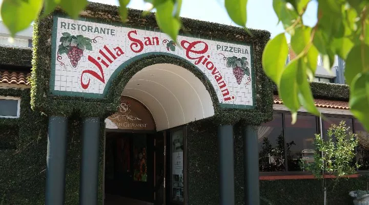 Restaurant image