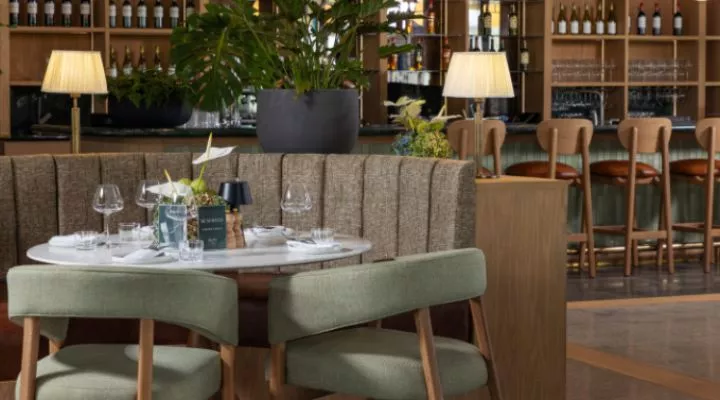 Restaurant image