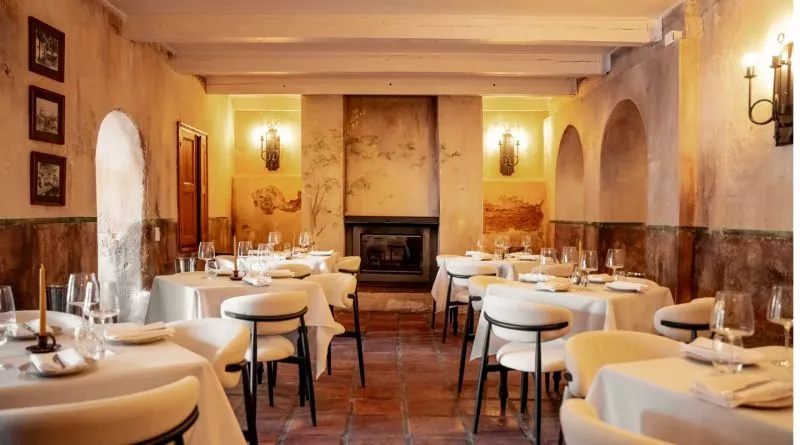 Restaurant image