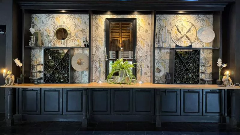 Restaurant image