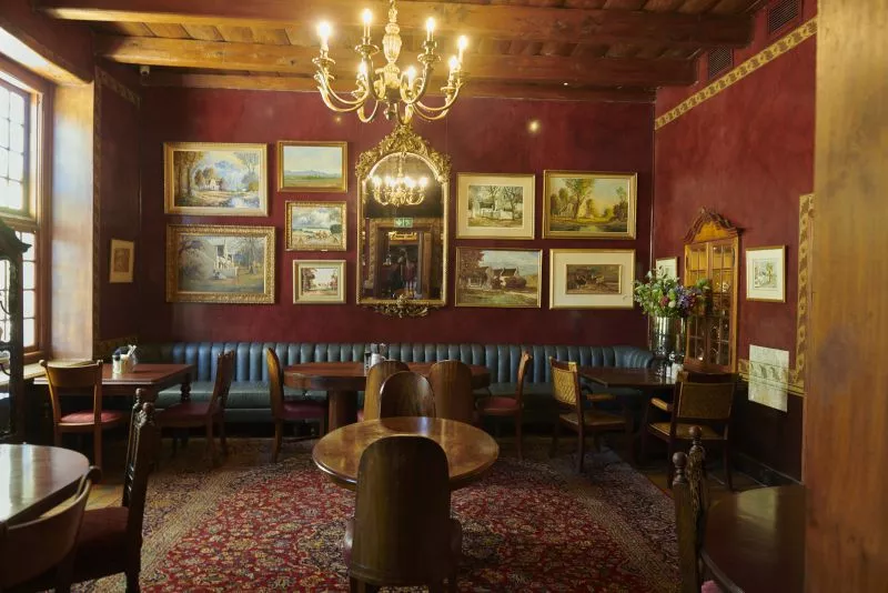 Restaurant image