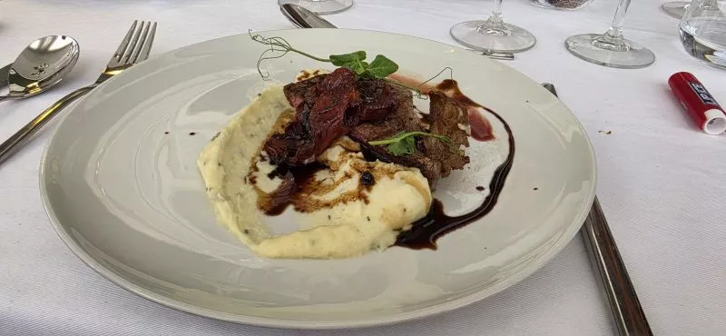 Restaurant image