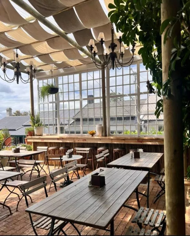 Restaurant image